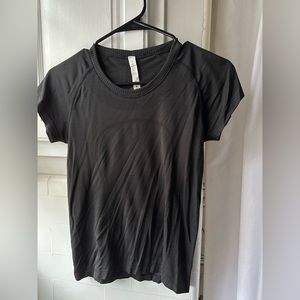 Lululemon swiftly tech